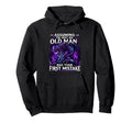 Assuming Im Just Old Fantasy Book Reader Hoodie - Trendy Graphic Men Women - T-Shirt, Sweatshirt, Hoodie
