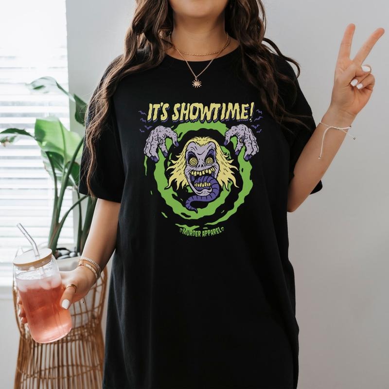 Beetlejuice 'S Showtime Shirt Vintage Beetlejuice Horror Movie T-Shirts, Hoodie, Sweatshirt - T-Shirt, Sweatshirt, Hoodie