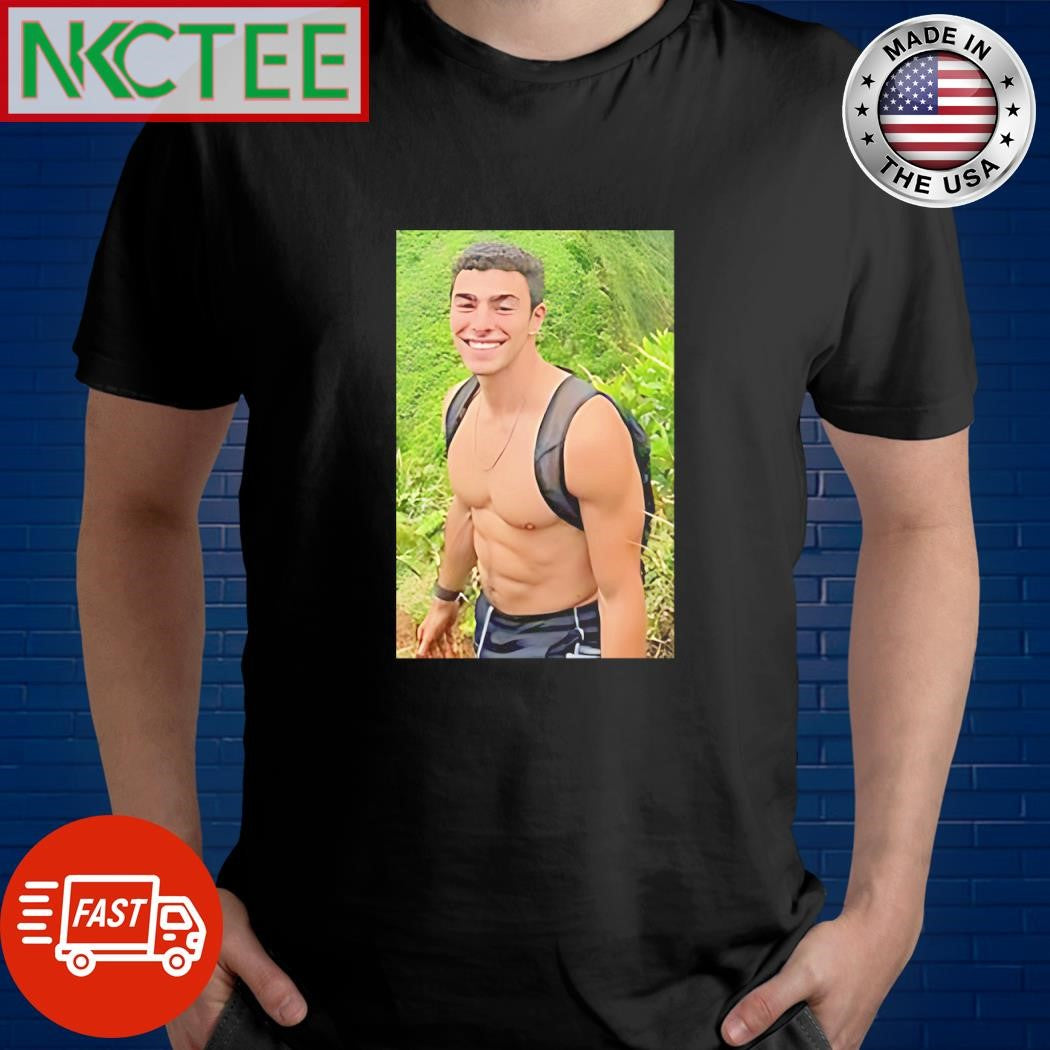 Best Luigi Mangione laugh muscle in the mountains photo shirt Unisex T-shirt, Sweatshirt, Hoodie, Long Sleeve Tee - T-Shirt, Sweatshirt, Hoodie