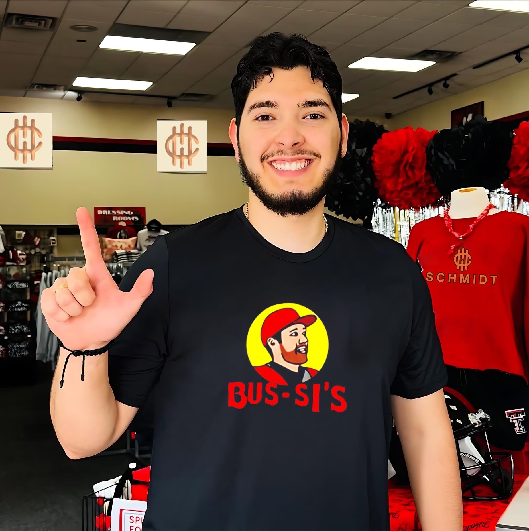 Buc-ees Brandon Bussis Carolina Hurricanes shirt Unisex T-shirt, Sweatshirt, Hoodie, Long Sleeve Tee - T-Shirt, Sweatshirt, Hoodie