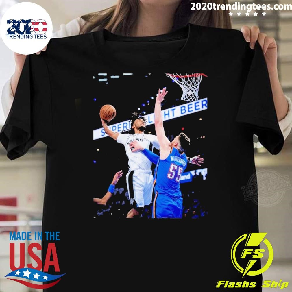 Castle Spurs Dunk In Front Isaiah Hartenstein Shir Unisex T-shirt, Sweatshirt, Hoodie, Long Sleeve Tee - T-Shirt, Sweatshirt, Hoodie