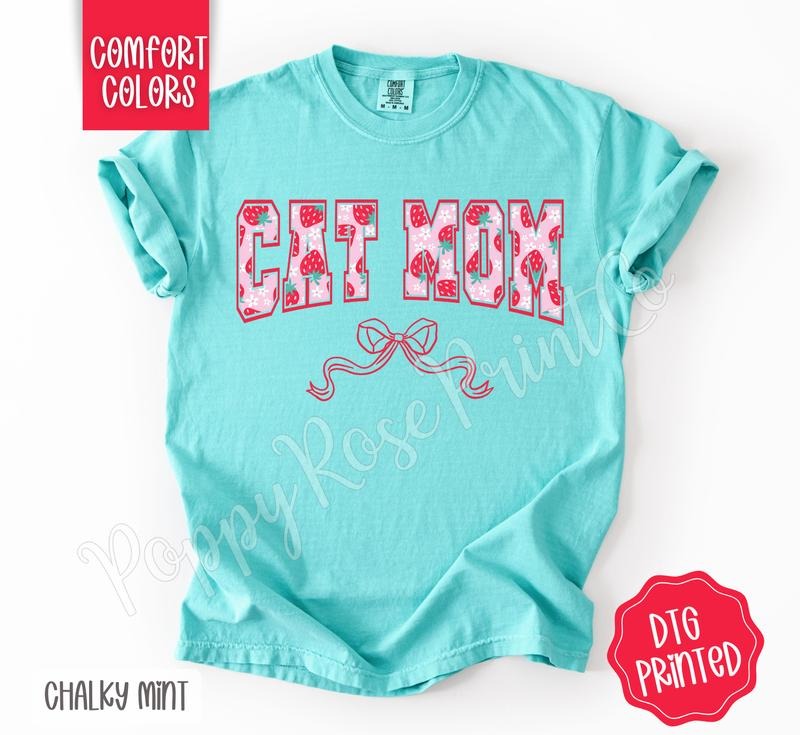Cat Mom Strawberry Shirt Comfort Colors T-Shirts, Hoodie, Sweatshirt - T-Shirt, Sweatshirt, Hoodie