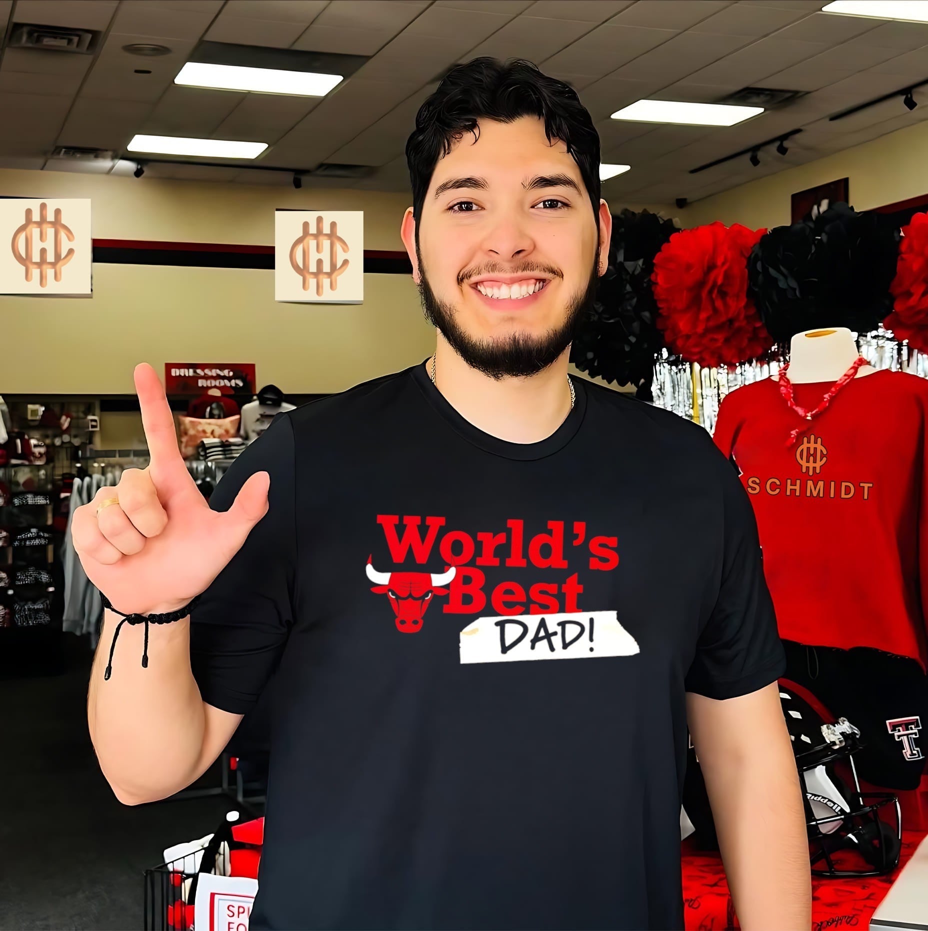 Chicago Bulls Worlds Best Dad 2026 shirt Unisex T-shirt, Sweatshirt, Hoodie, Long Sleeve Tee - T-Shirt, Sweatshirt, Hoodie