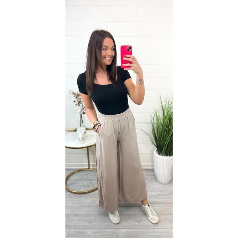 Cindy Crinkle Wide Leg Pant T-Shirts, Hoodie, Sweatshirt - T-Shirt, Sweatshirt, Hoodie
