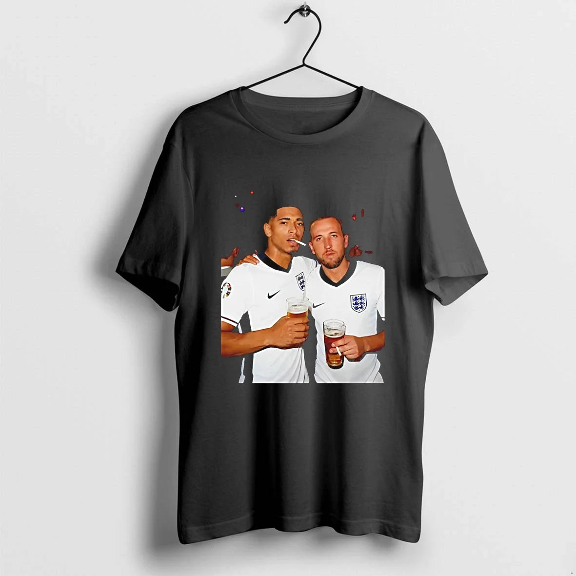 Classic Jude Bellingham And Harry Kane Smoking Drink Beers England World Cup Pub Shirts Sweater - T-Shirt, Sweatshirt, Hoodie