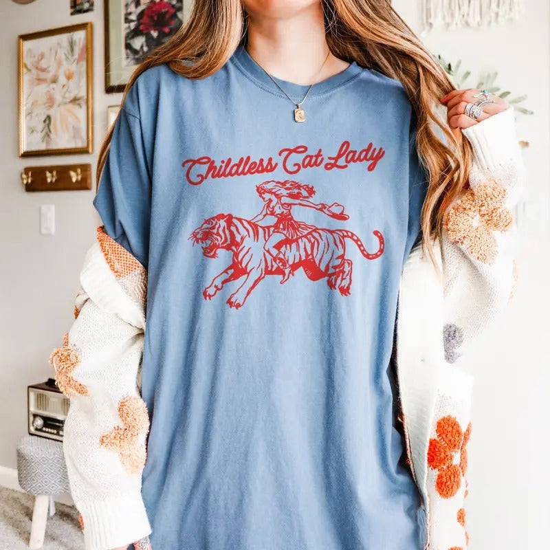 Comfort Colors Childless Cat Lady Kamala Shirt Kamala Harris President 2024 Shirt Feminist T-Shirts, Hoodie, Sweatshirt - T-Shirt, Sweatshirt, Hoodie