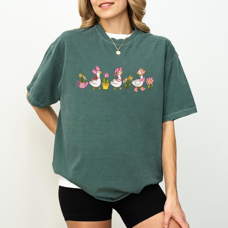 Coquette Goose Comfort Colors Shirt Silly Ducks Silliest Goose Loose Goose Lovers Funny Meme Goose Outfits T-Shirts, Hoodie, Sweatshirt - T-Shirt, Sweatshirt, Hoodie