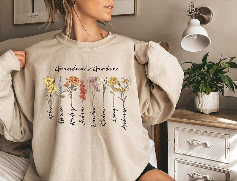 Custom Grandma'S Garden Custom Birthflower Grandma Shirt Love Grows Here Shirt Mom'S Garden Shirt Personalized Mom TEXT ME CUSTOM T-Shirts, Hoodie, Sweatshirt - T-Shirt, Sweatshirt, Hoodie