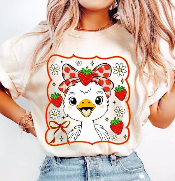 Cute Strawberry Goose Bow Summer Strawberry Goose Coquette Goose Strawberry T-Shirts, Hoodie, Sweatshirt - T-Shirt, Sweatshirt, Hoodie