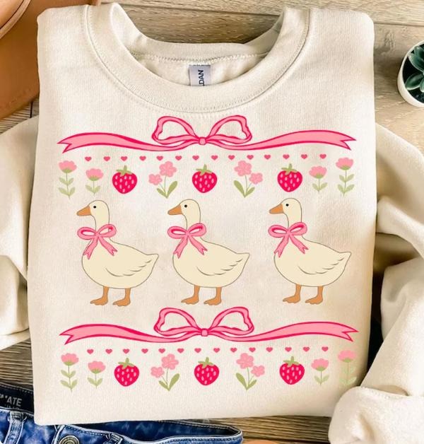 Cute Strawberry Goose Shirt Summer Goose Mama Goose T-Shirts, Hoodie, Sweatshirt - T-Shirt, Sweatshirt, Hoodie