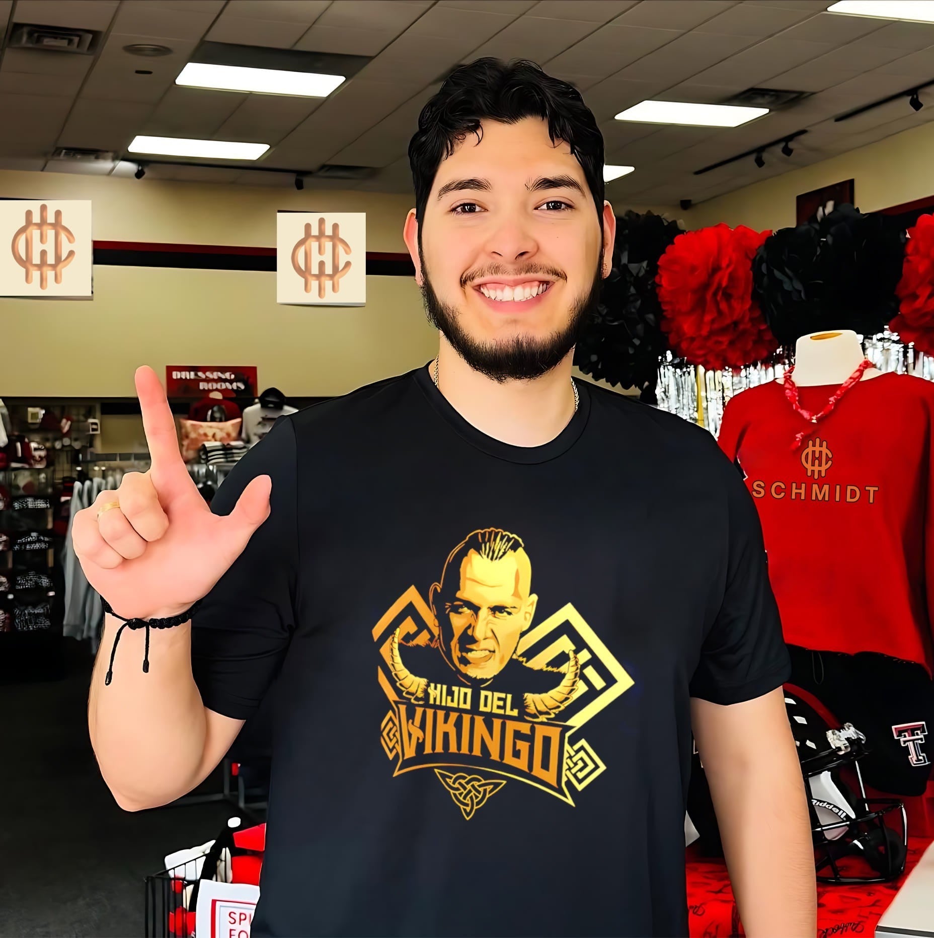 El Hijo del Vikingo El Gran Jinete graphic shirt Unisex T-shirt, Sweatshirt, Hoodie, Long Sleeve Tee - T-Shirt, Sweatshirt, Hoodie