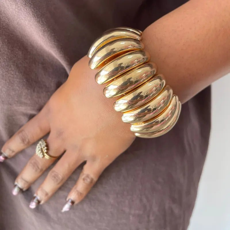Gold Shell Bracelet Expandable Up 9" T-Shirts, Hoodie, Sweatshirt - T-Shirt, Sweatshirt, Hoodie