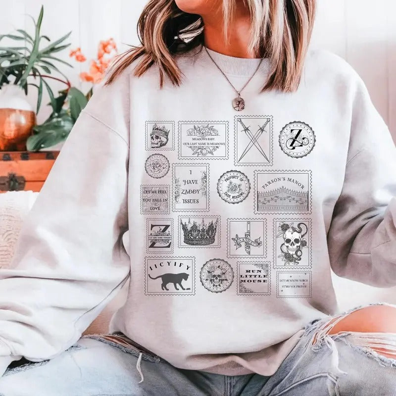 Haunting Adeline Zade Meadows Bookstagram Book Lovers Booktok Bookworms Run Little Mouse T-Shirts, Hoodie, Sweatshirt - T-Shirt, Sweatshirt, Hoodie