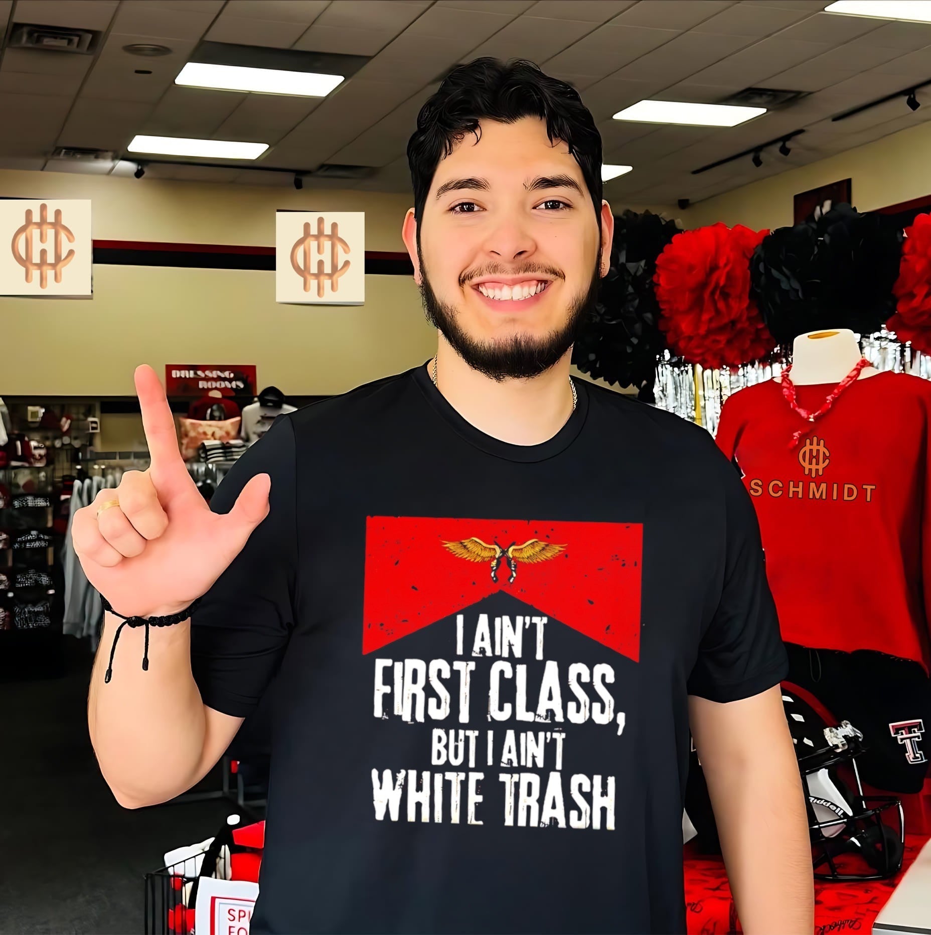 I aint first class but I aint white trash country music shirt Unisex T-shirt, Sweatshirt, Hoodie, Long Sleeve Tee - T-Shirt, Sweatshirt, Hoodie