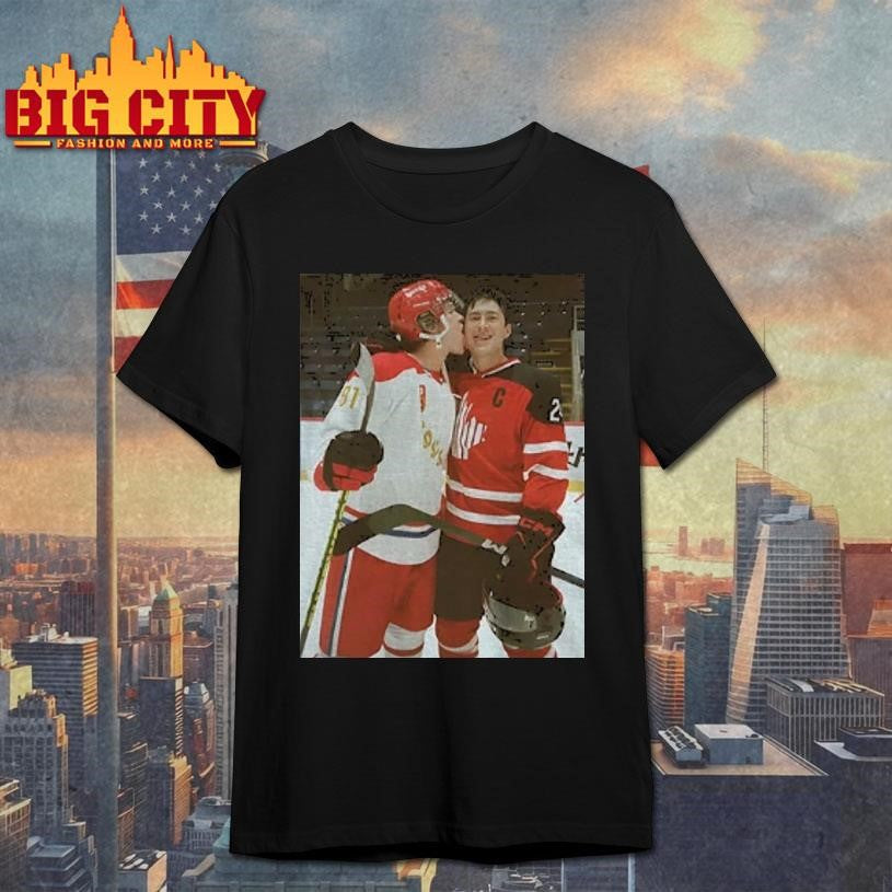 Ilya Rozanov Licks Shane Hollander Face Photo Shirt Unisex T-shirt, Sweatshirt, Hoodie, Long Sleeve Tee - T-Shirt, Sweatshirt, Hoodie