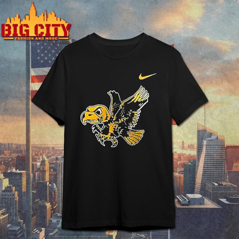 Iowa Hawkeyes Caitlin Clack Logo Shirt Unisex T-shirt, Sweatshirt, Hoodie, Long Sleeve Tee - T-Shirt, Sweatshirt, Hoodie