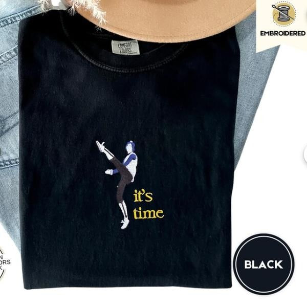 'S Time Alice Cullen Embroidered Twilight Shirt Baseball Scene Twilight Meme Supermassive Black Hole T-Shirts, Hoodie, Sweatshirt - T-Shirt, Sweatshirt, Hoodie