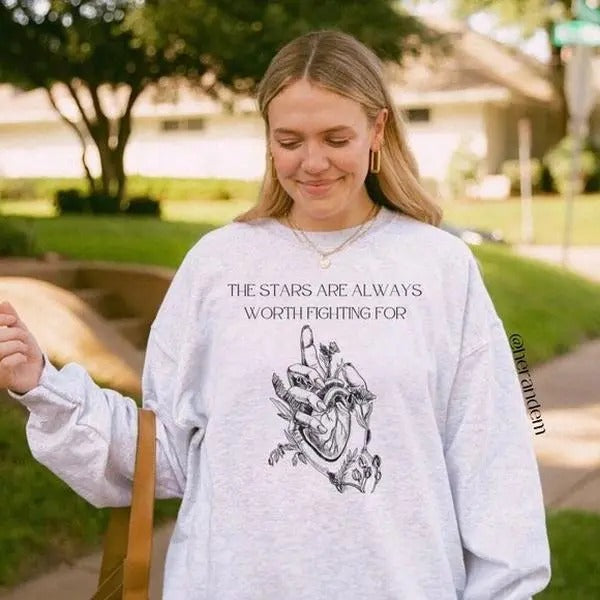 Lady Darkness Bookish Reader Melissa Roehrich Romantasy Booklover T-Shirts, Hoodie, Sweatshirt - T-Shirt, Sweatshirt, Hoodie