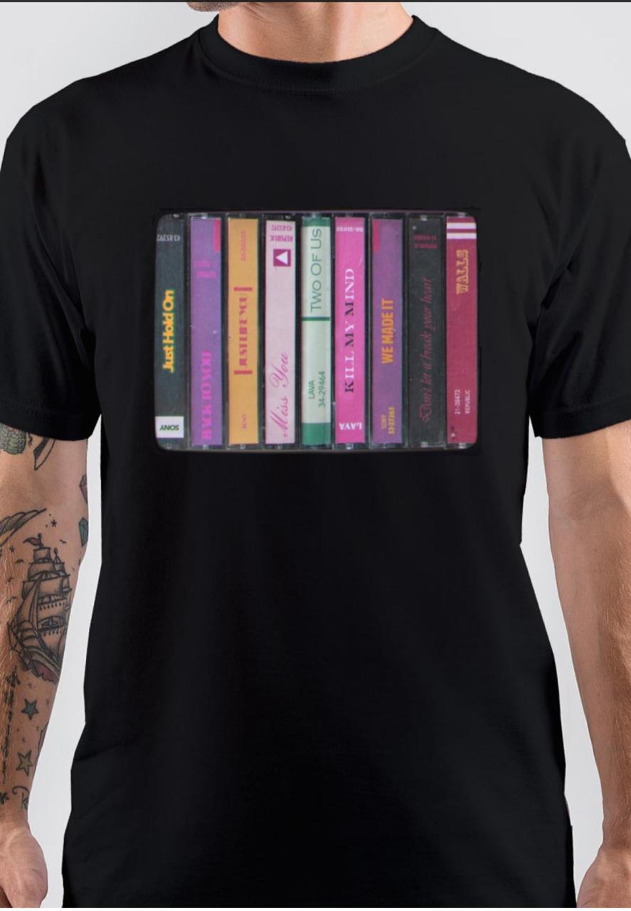 Louis Tomlinson Black T-Shirts, Hoodie, Sweatshirt - T-Shirt, Sweatshirt, Hoodie