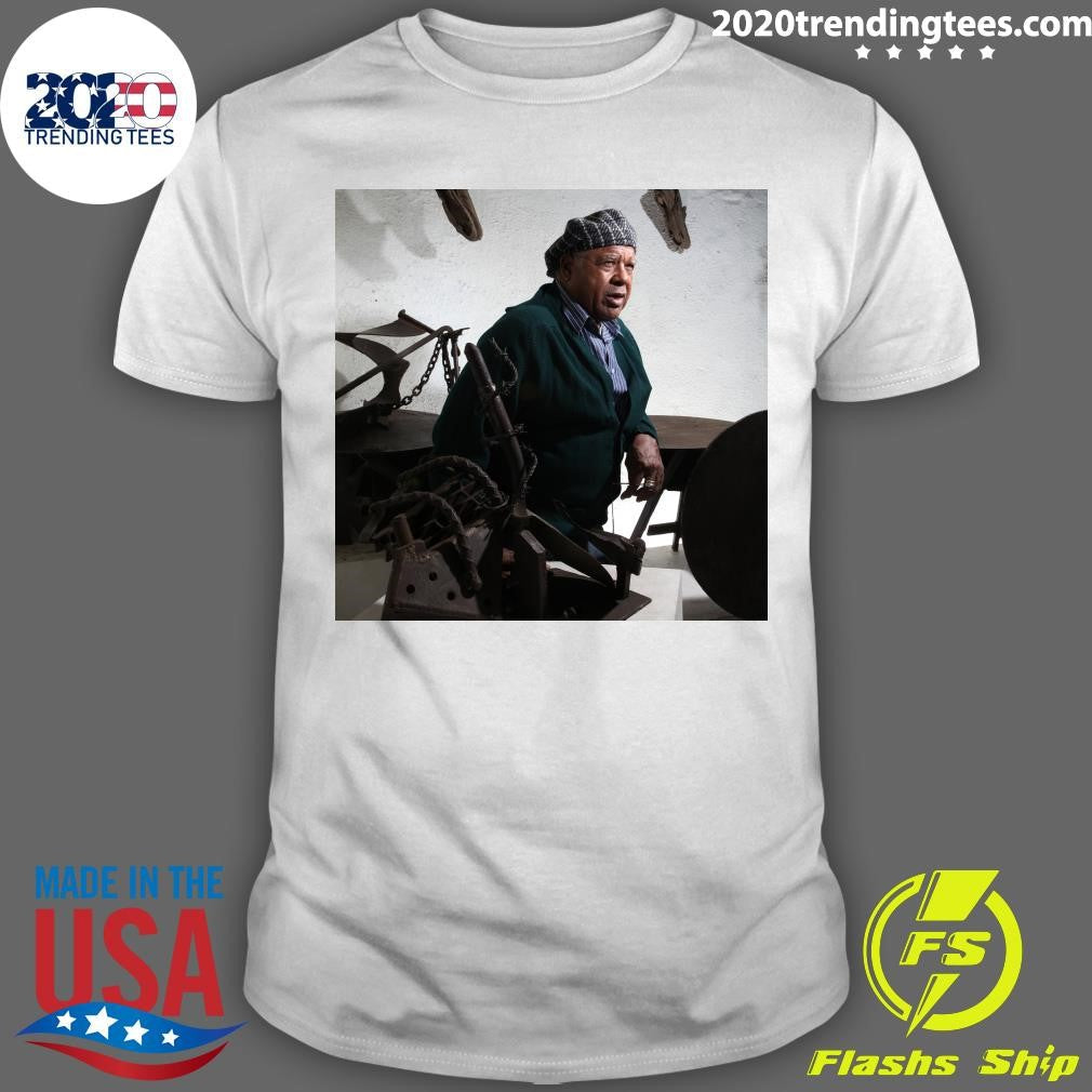 Melvin Edwards, Sculptor Who Wove Black History Into Art, Dies at 88 Shirt Unisex T-shirt, Sweatshirt, Hoodie, Long Sleeve Tee - T-Shirt, Sweatshirt, Hoodie