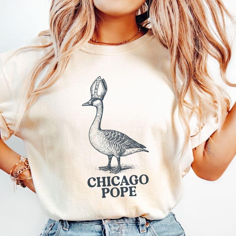 New Pope Goose Leo XIV Chicago Pope Christian American Pope Robert Prevost Catholic T-Shirts, Hoodie, Sweatshirt - T-Shirt, Sweatshirt, Hoodie