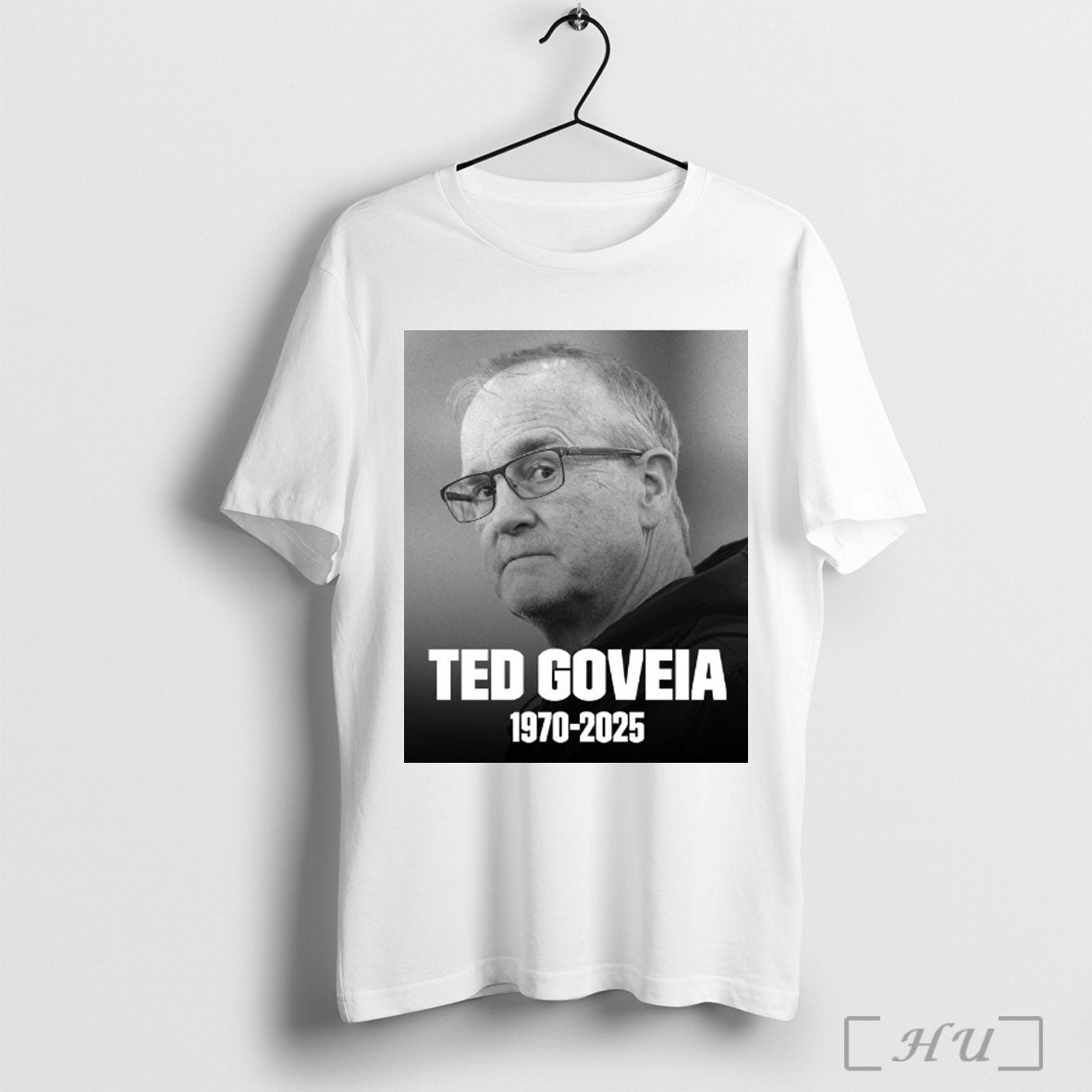 Officials Cfl Rest In Peace General Manager Red Goveia 1970 2025 Poster T Shirt Unisex T-shirt, Sweatshirt, Hoodie, Long Sleeve Tee - T-Shirt, Sweatshirt, Hoodie