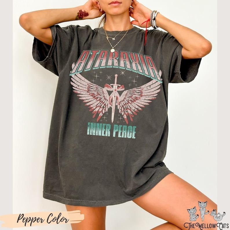 Offiziel Lizensiertes Nesta Archeron Shirt ACOTAR SJM Crescent City HOFAS Ataraxia WalkRe Im Training Lady Death T-Shirts, Hoodie, Sweatshirt - T-Shirt, Sweatshirt, Hoodie