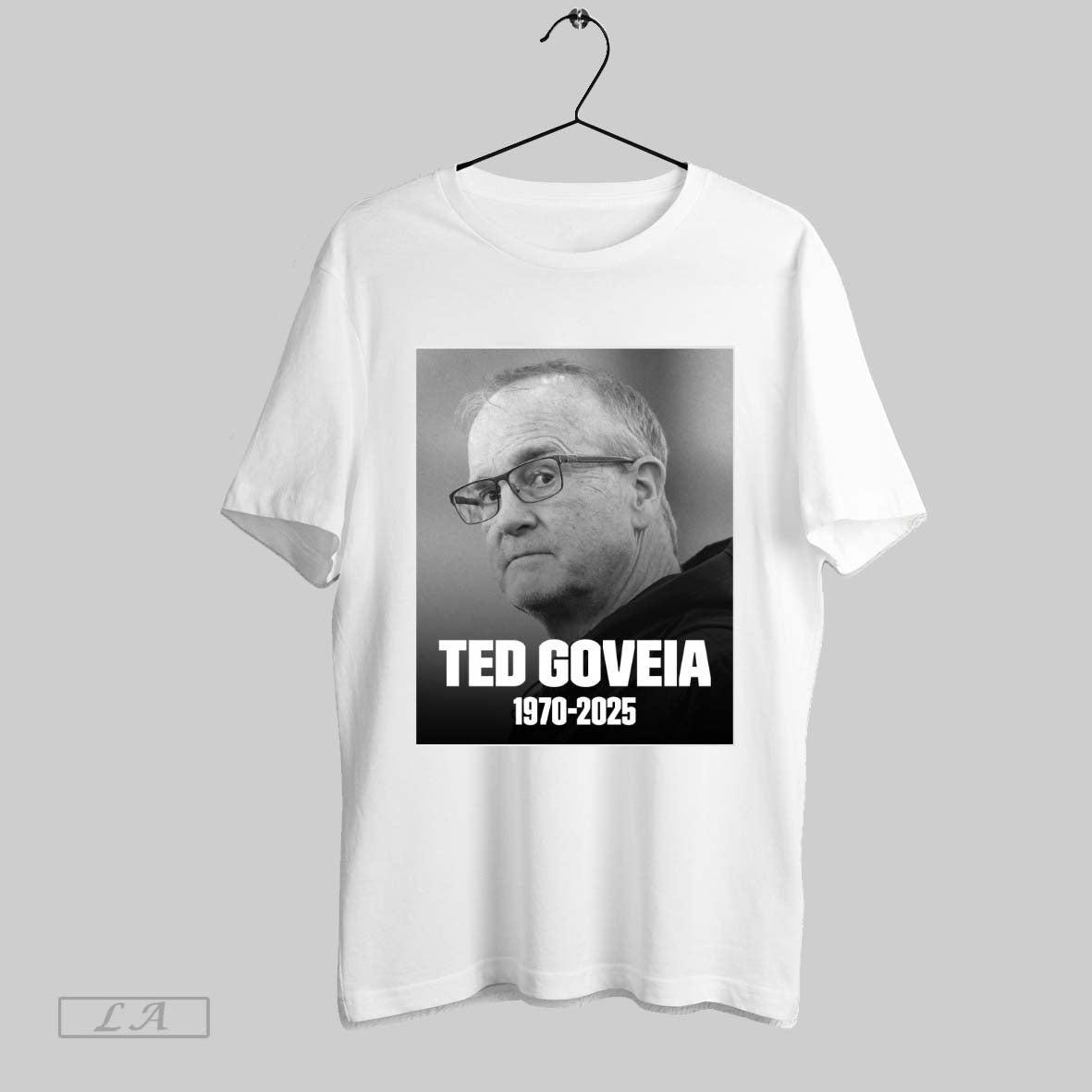 Original Cfl Rest In Peace General Manager Red Goveia 1970 2025 Poster Unisex T-shirt, Sweatshirt, Hoodie, Long Sleeve Tee - T-Shirt, Sweatshirt, Hoodie