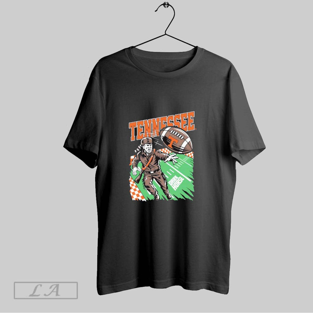 Original Dark Horse Nyc X Tennessee Volunteer Football Ncaa Graphic Unisex T-shirt, Sweatshirt, Hoodie, Long Sleeve Tee - T-Shirt, Sweatshirt, Hoodie