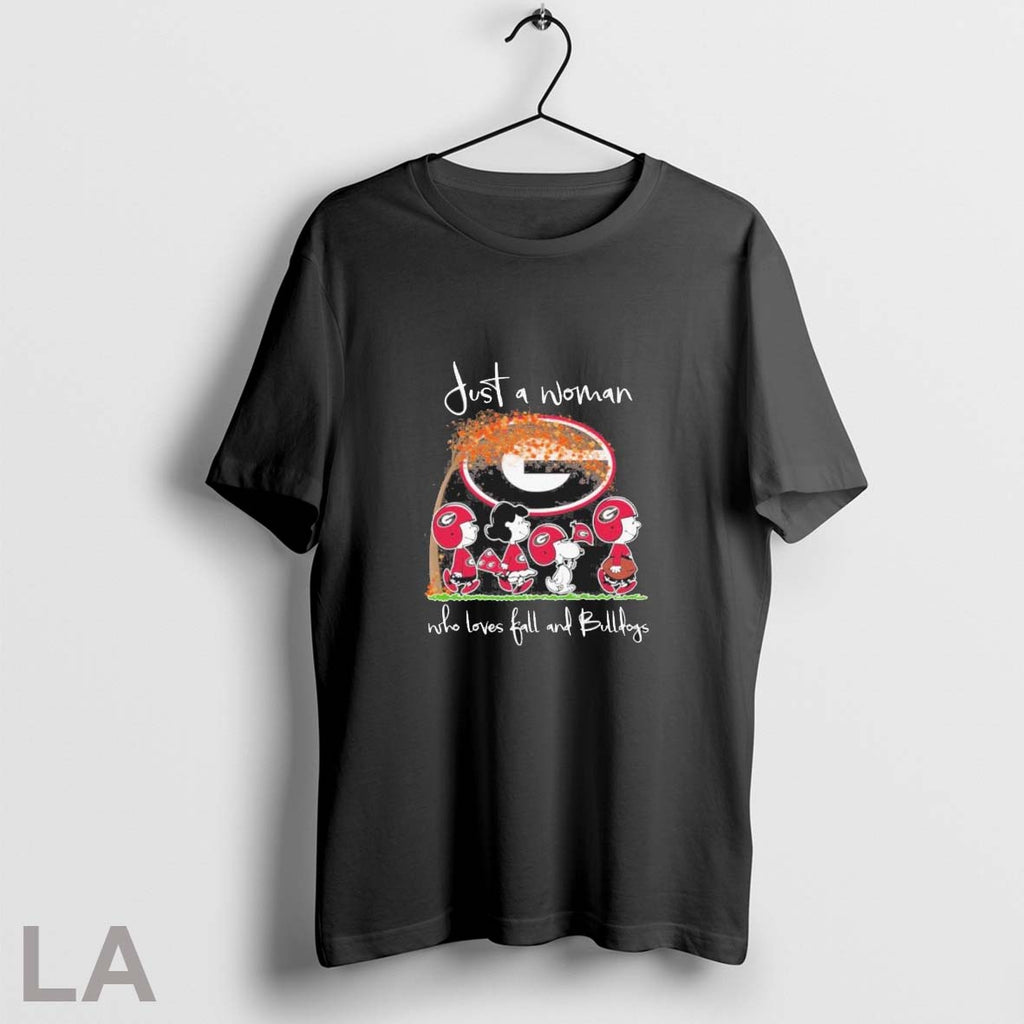 Original Just A Woman Who Loves Fall And Georgia Bulldogs X The Peanuts Walking Unisex T-shirt, Sweatshirt, Hoodie, Long Sleeve Tee - T-Shirt, Sweatshirt, Hoodie