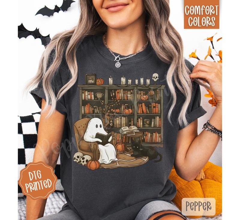 Retro Ghost Reading Books Shirt Halloween T-Shirts, Hoodie, Sweatshirt - T-Shirt, Sweatshirt, Hoodie