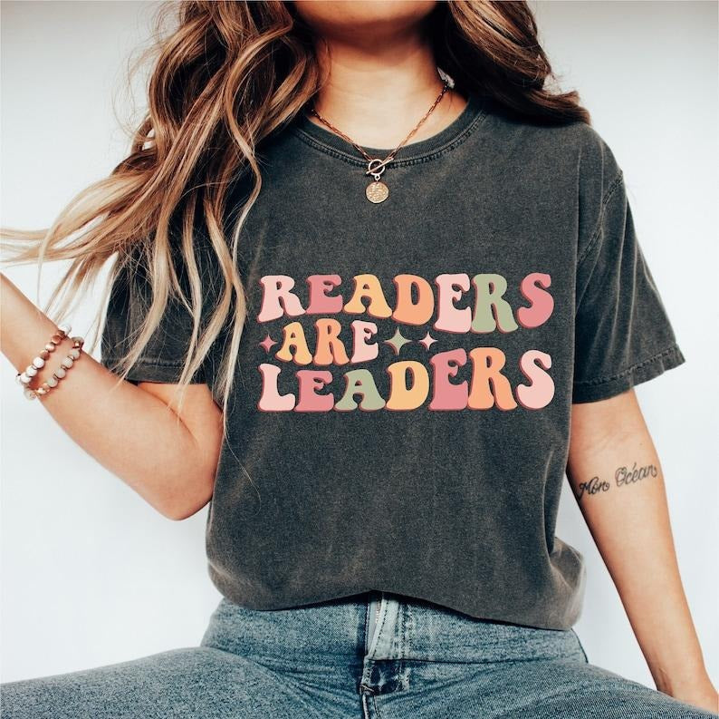 Retro Readers Are Leaders Shirt Cute Teacher Appreciation Funny Back School Shirt Team Elementary School Teacher T-Shirts, Hoodie, Sweatshirt - T-Shirt, Sweatshirt, Hoodie