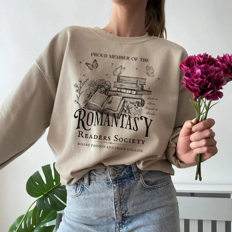 Romantasy Reader Booklover Booknerd Bookish Shirt Bookclub Smut Fantasy Her Spicy Dark Romance Book Loving Read Shirt T-Shirts, Hoodie, Sweatshirt - T-Shirt, Sweatshirt, Hoodie