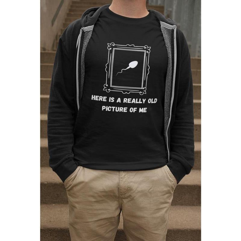 Short Sleeve Shirt HERE IS REALLY OLD PICTURE ME T-Shirts, Hoodie, Sweatshirt - T-Shirt, Sweatshirt, Hoodie
