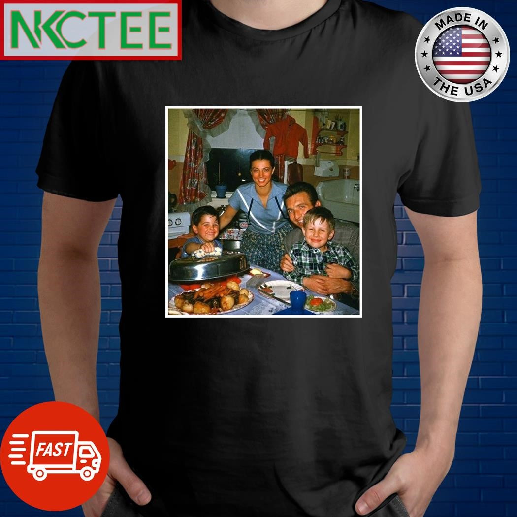Thats A Genuinely Happy Looking Family, USA, 1959 shirt Unisex T-shirt, Sweatshirt, Hoodie, Long Sleeve Tee - T-Shirt, Sweatshirt, Hoodie
