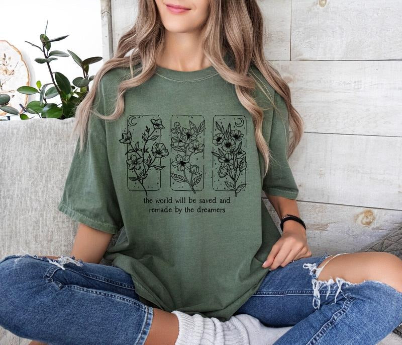 World Will Be Saved Remade Dreamers Shirt Throne Glass Sarah J Maas SJM Womenswear Aelin Quote T-Shirts, Hoodie, Sweatshirt - T-Shirt, Sweatshirt, Hoodie