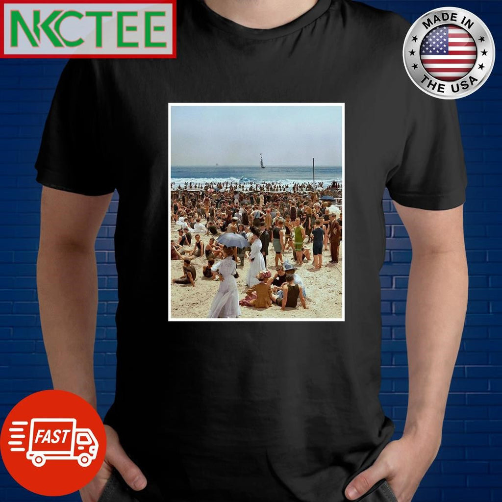 The crowded beach of Atlantic City photographed in 1908 shirt Unisex T-shirt, Sweatshirt, Hoodie, Long Sleeve Tee - T-Shirt, Sweatshirt, Hoodie