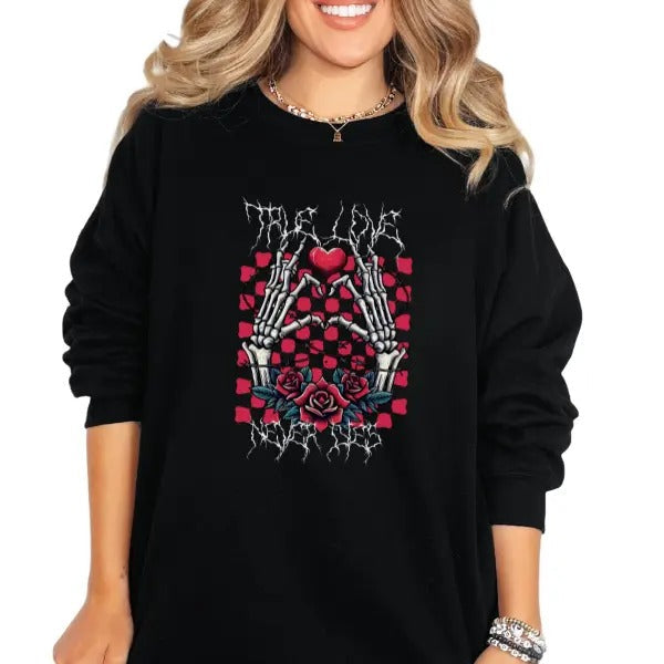 'True Love Never Dies' Punk Alt Grunge Goth Skeleton Casual T-Shirts, Hoodie, Sweatshirt - T-Shirt, Sweatshirt, Hoodie