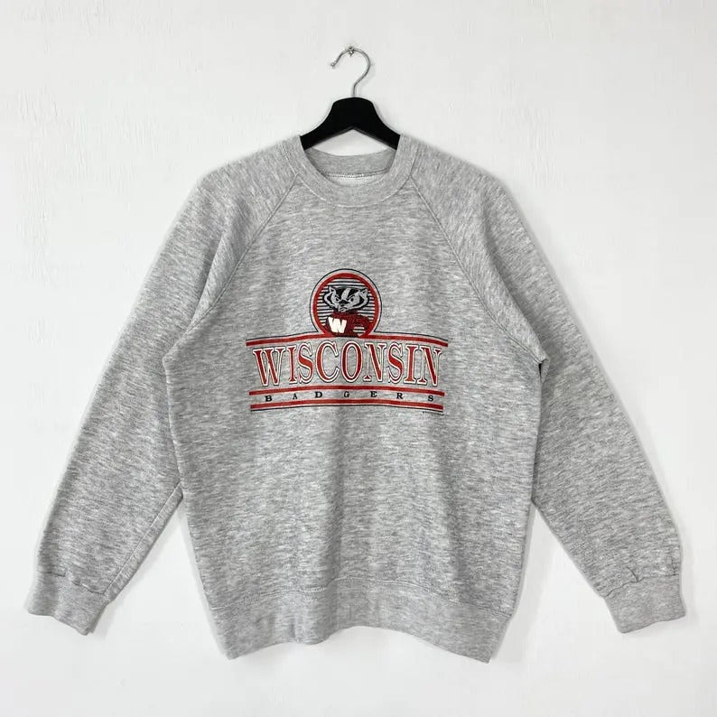 Vintage 80s University Wisconsin Wisconsin Wisconsin Wisconsin Badgers Print Logo Menswear Athletic Casual T-Shirts, Hoodie, Sweatshirt - T-Shirt, Sweatshirt, Hoodie