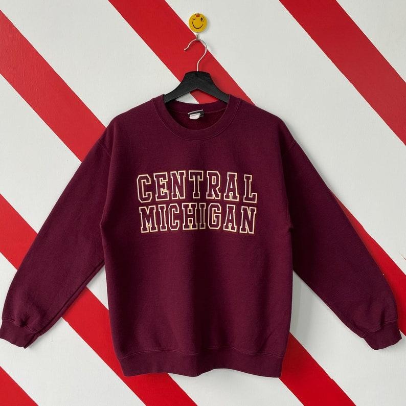 Vintage Central Michigan University Central Michigan Michigan Central Michigan Chippewas Print Logo Menswear Athletic T-Shirts, Hoodie, Sweatshirt - T-Shirt, Sweatshirt, Hoodie