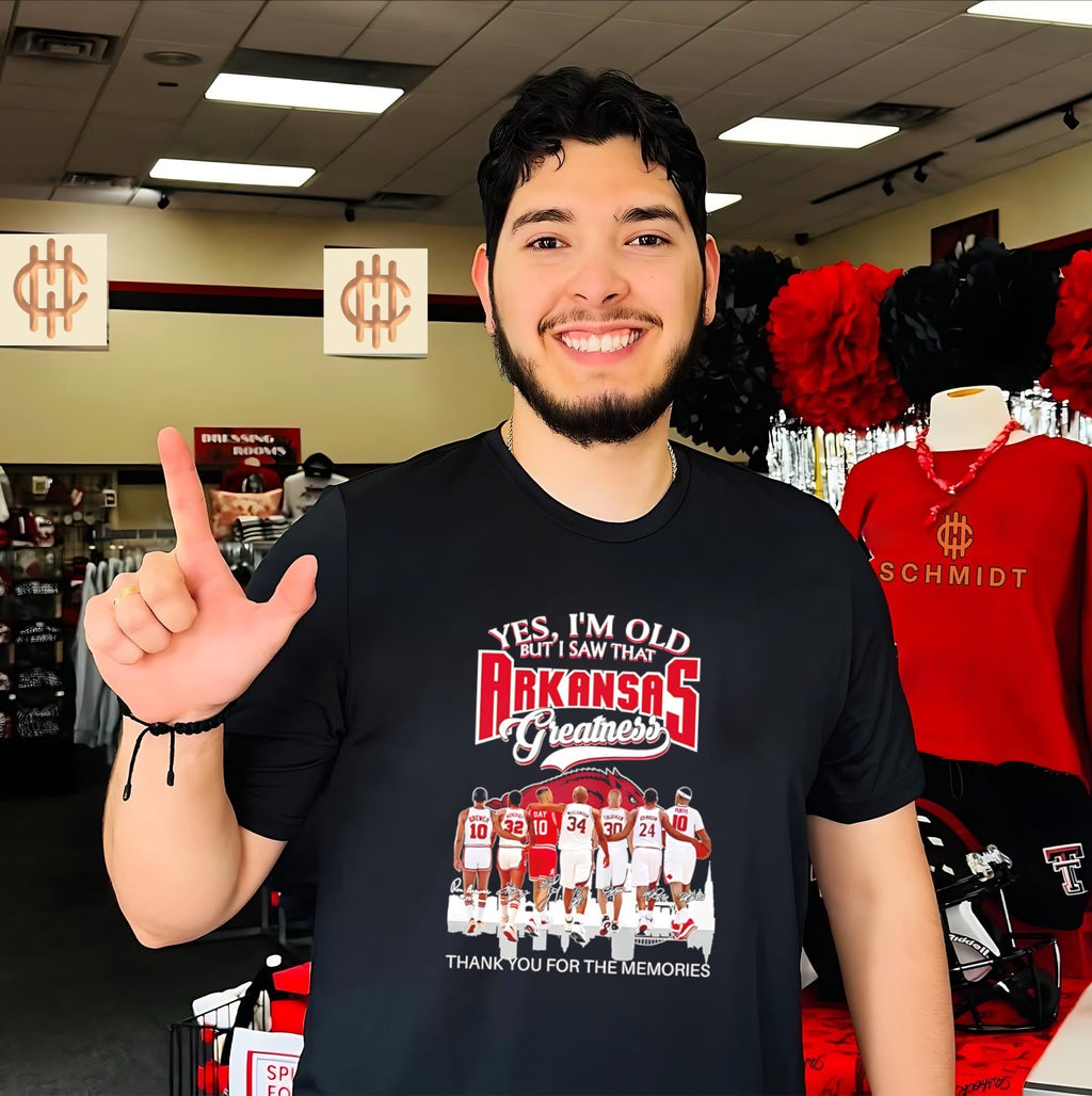 Yes Im old but I saw that Arkansas Razorbacks greatness thank you for the memories shirt Unisex T-shirt, Sweatshirt, Hoodie, Long Sleeve Tee - T-Shirt, Sweatshirt, Hoodie