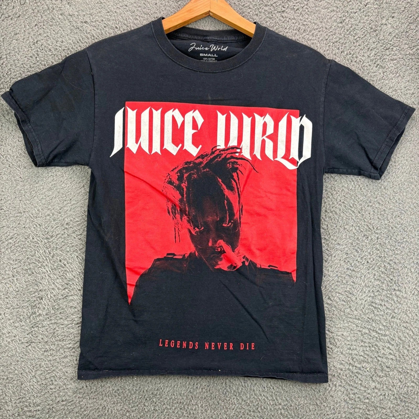 Juice Wrld Legends Never Die Graphic T-Shirt Mens Small Black Red Rap Tee Unisex T-shirt, Sweatshirt, Hoodie, Long Sleeve Tee - T-Shirt, Sweatshirt, Hoodie
