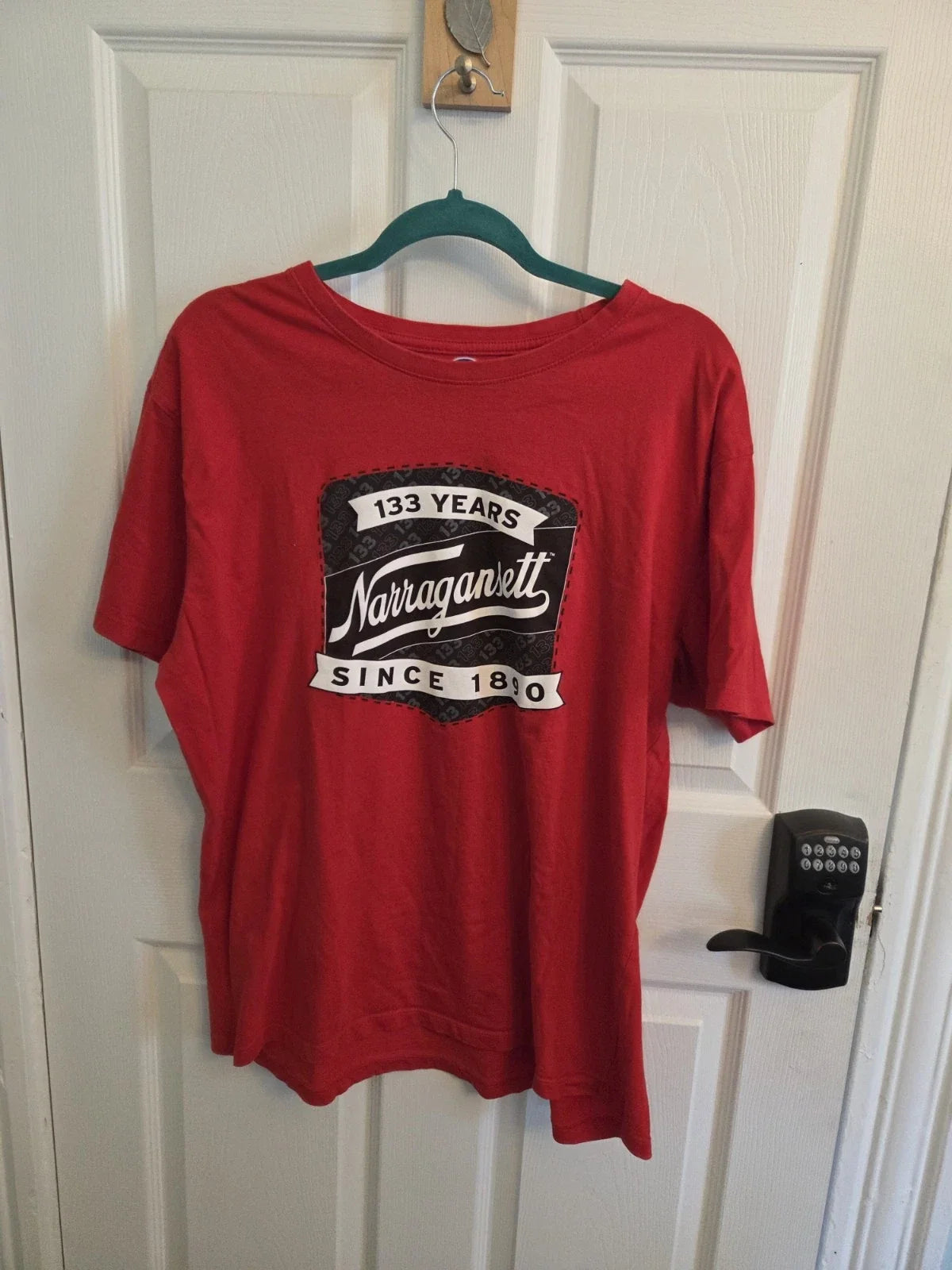 EUC Shirt Narragansett Beer Logo T-Shirt Funny American Usa Unisex Size XL Red Unisex T-shirt, Sweatshirt, Hoodie, Long Sleeve Tee - T-Shirt, Sweatshirt, Hoodie