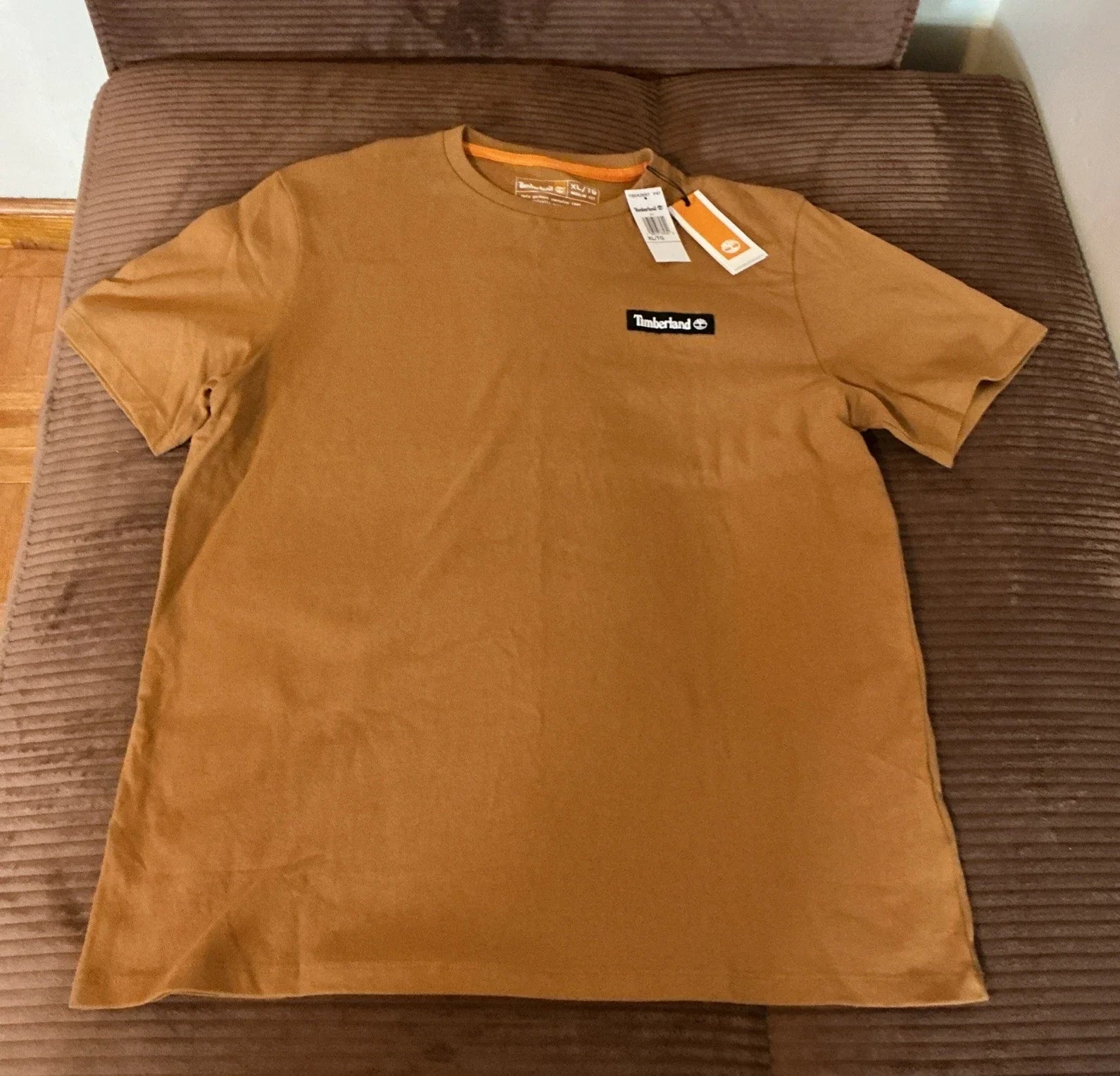 Timberland Mens XL Woven Badge Crewneck T-Shirt Wheat Unisex T-shirt, Sweatshirt, Hoodie, Long Sleeve Tee - T-Shirt, Sweatshirt, Hoodie