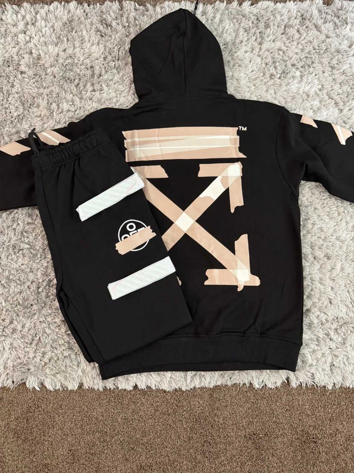 Mens Designer Off White Set Size S - Never Worn Unisex T-shirt, Sweatshirt, Hoodie, Long Sleeve Tee - T-Shirt, Sweatshirt, Hoodie