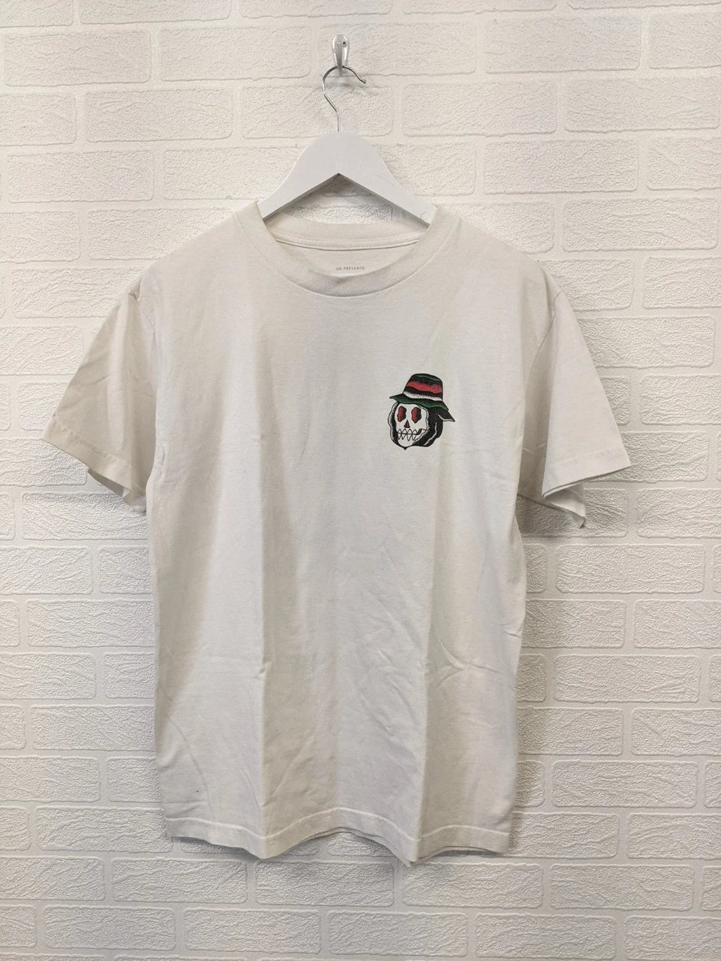 Urban Outfitters Dale Dreiling T-Shirt Artist Editions Limited 1/250 White - M Unisex T-shirt, Sweatshirt, Hoodie, Long Sleeve Tee - T-Shirt, Sweatshirt, Hoodie