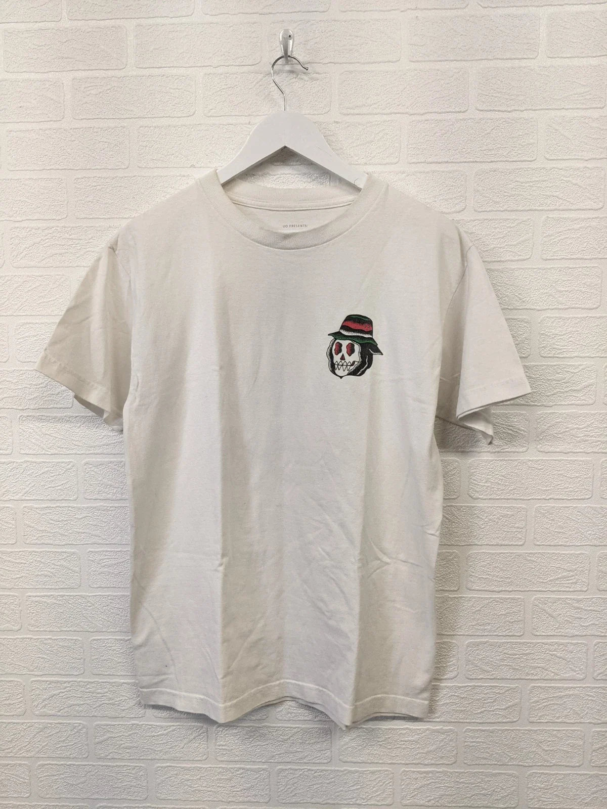 Urban Outfitters Dale Dreiling T-Shirt Artist Editions Limited 1/250 White - M Unisex T-shirt, Sweatshirt, Hoodie, Long Sleeve Tee - T-Shirt, Sweatshirt, Hoodie