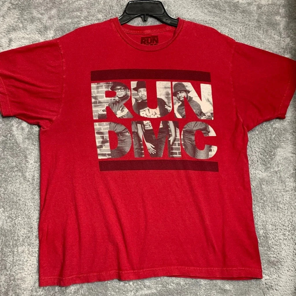 Run DMC Graphic T-Shirt Mens XL Red Photo Print Short Sleeve Hip Hop Tee 2014 Unisex T-shirt, Sweatshirt, Hoodie, Long Sleeve Tee - T-Shirt, Sweatshirt, Hoodie