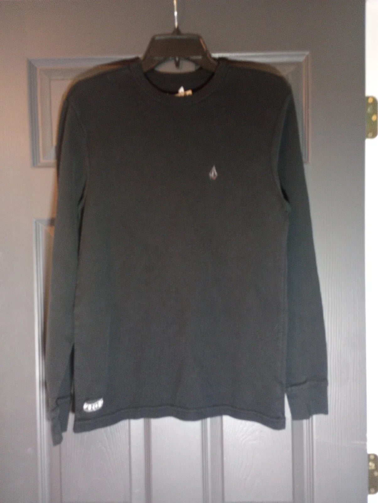 90s Volcom Thermal Grunge Long Sleeve Shirt Crew Neck Pullover Y2K Aesthetic VTG Unisex T-shirt, Sweatshirt, Hoodie, Long Sleeve Tee - T-Shirt, Sweatshirt, Hoodie