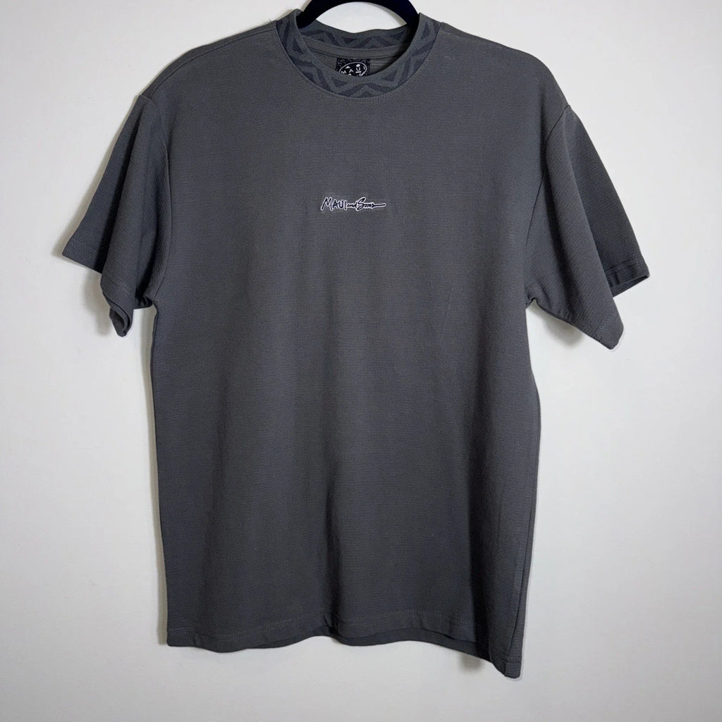 Maui and Sons T Shirt Mens Size M Grey Tribal Collar Surf Beach Vacation Unisex T-shirt, Sweatshirt, Hoodie, Long Sleeve Tee - T-Shirt, Sweatshirt, Hoodie